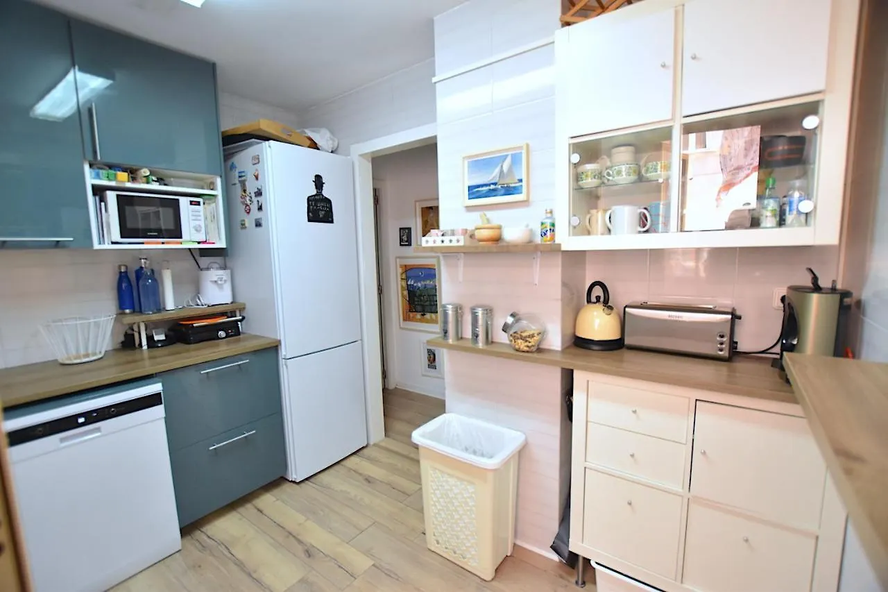 Homestay Habitacion En Apartamento De Diseno Malaga